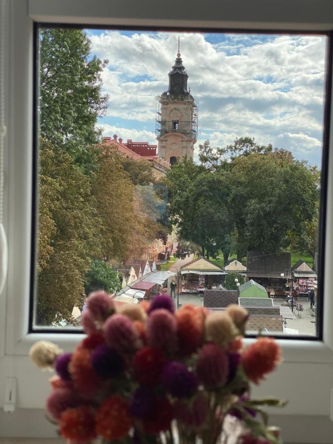 Ratusha Craft Rooms Kamianets Podilskyi Bagian luar foto