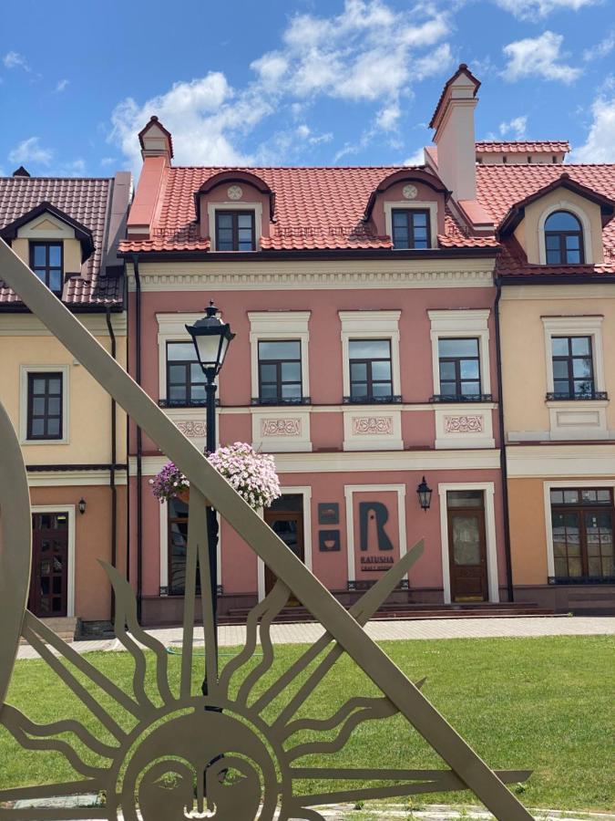 Ratusha Craft Rooms Kamianets Podilskyi Bagian luar foto