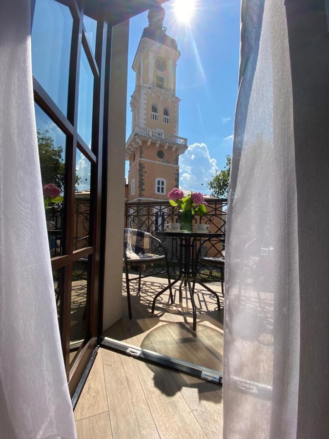 Ratusha Craft Rooms Kamianets Podilskyi Bagian luar foto